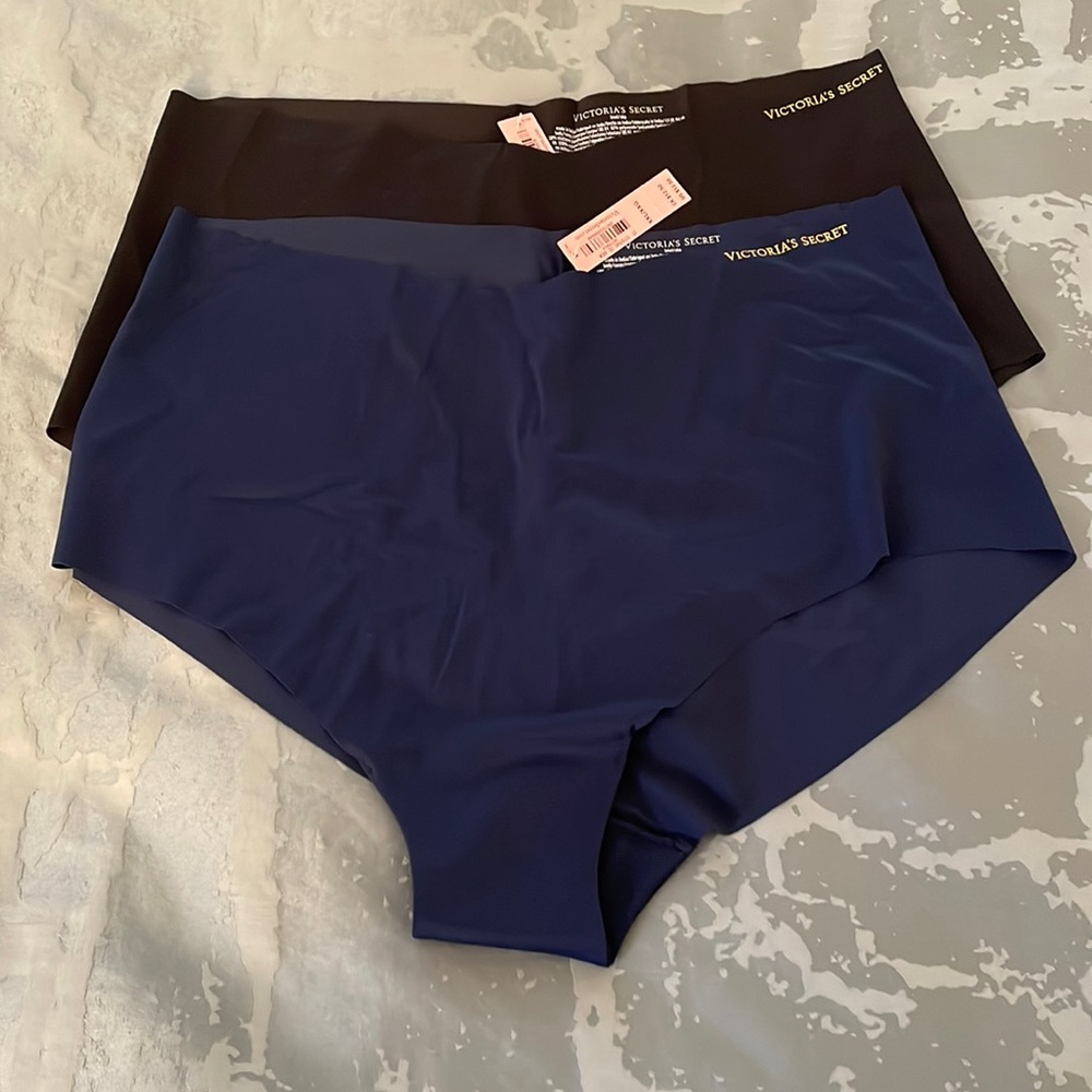 2 pairs of Victoria secret briefs. Black & navy